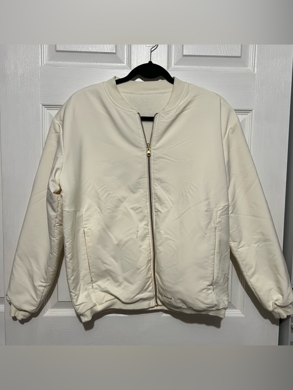 💗 Gymshark x Whitney Simmons - Women's Cream Reversible Bomber Jacket